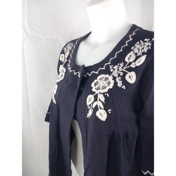 Tiara Womens Blue White Embroidered Knit Cardigan‎ Sweater Size M - Picture 3 of 8